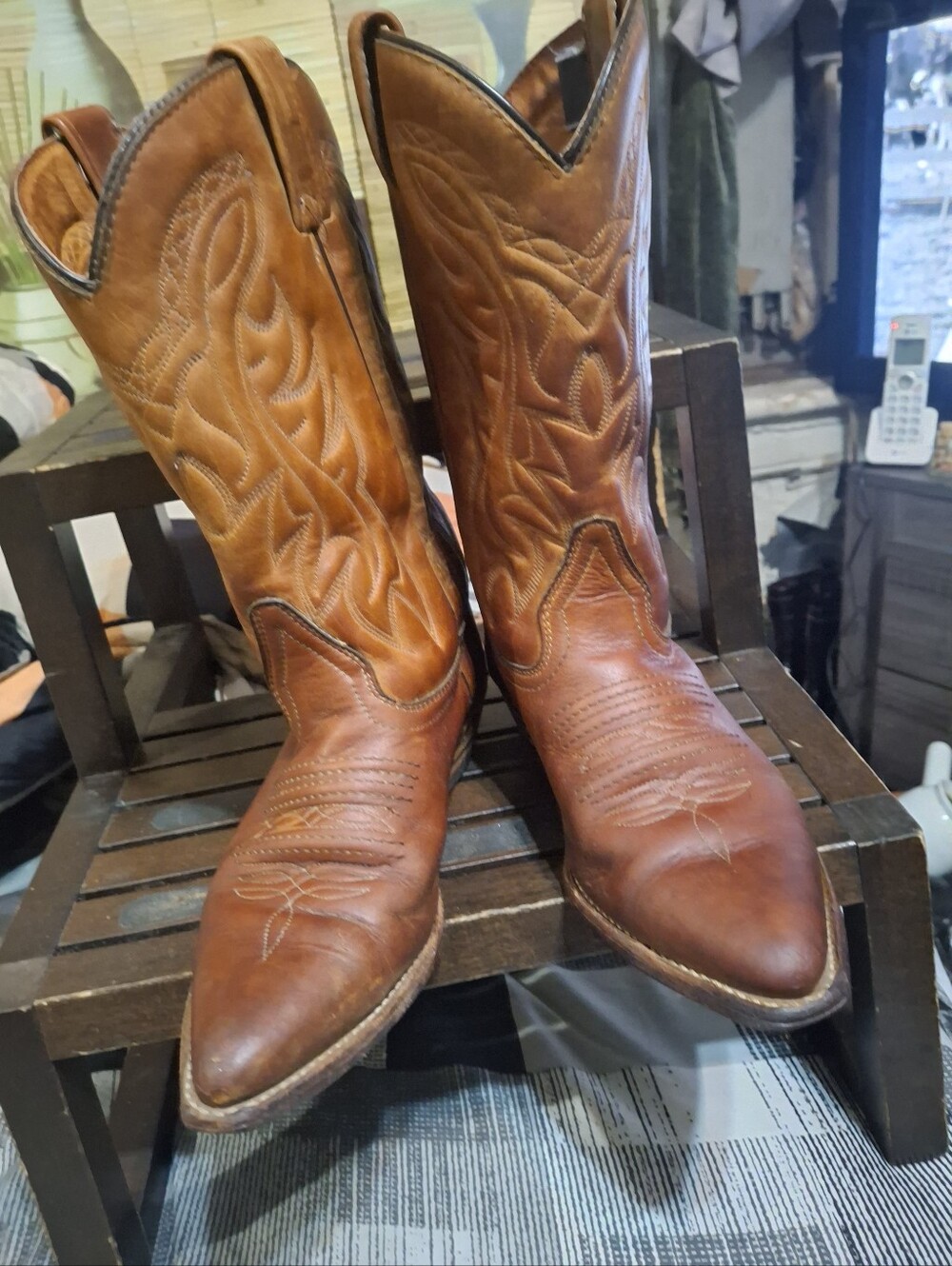 Men's Tan Western Cowboy Boots - Classic Leather Pull-On